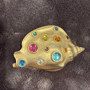 JJ Vintage Conch Shell w assorted Jewels New